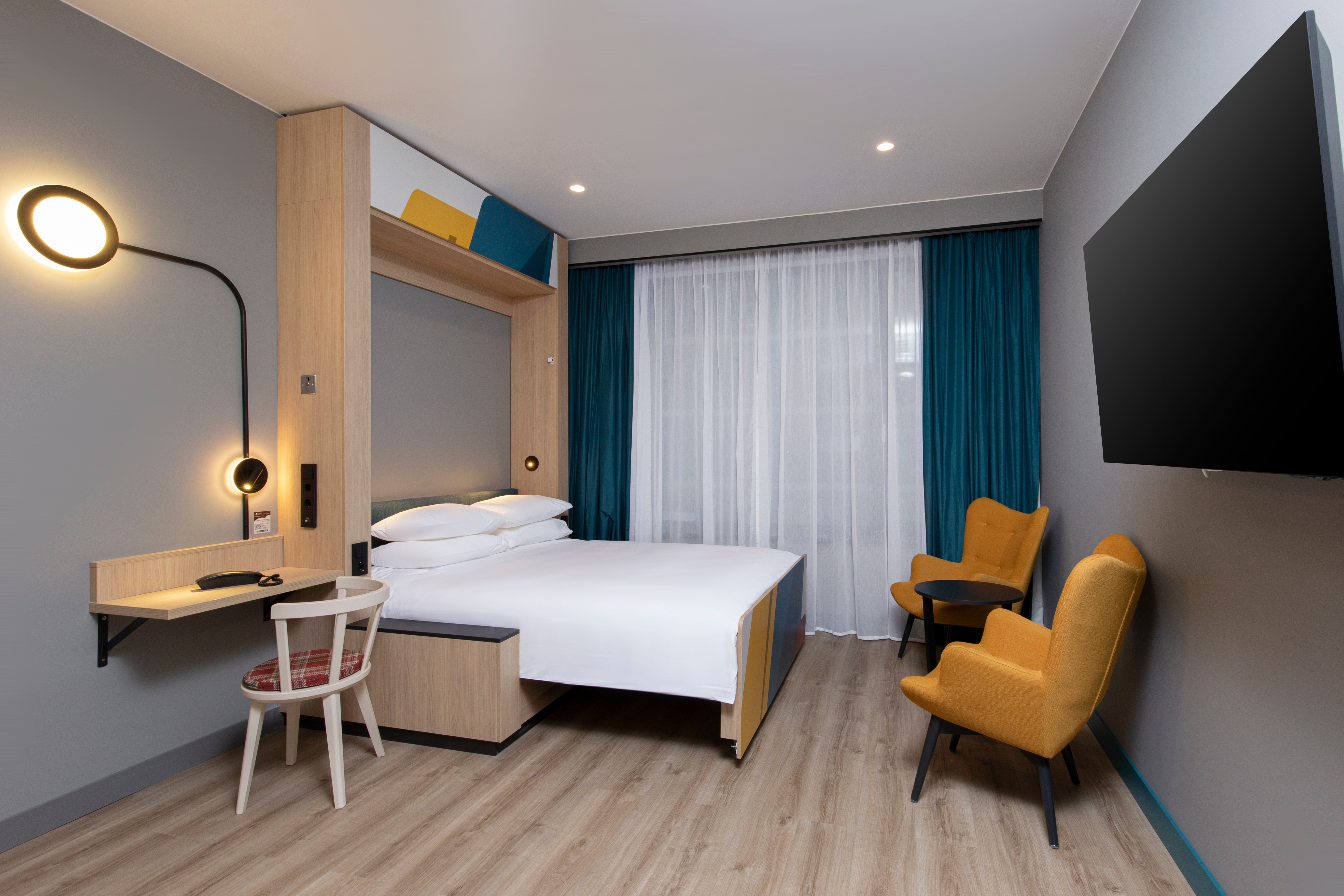 هتل دومینا پولکوو سن پترزبورگ